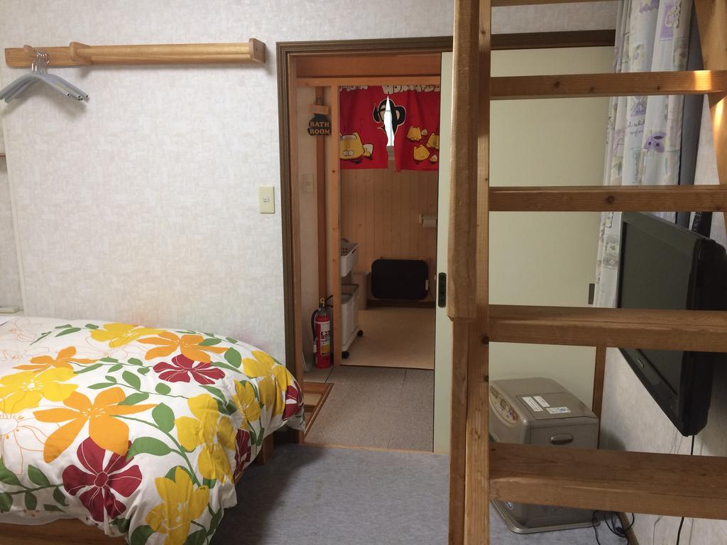 Locomotion Bed & Breakfast Kutchan