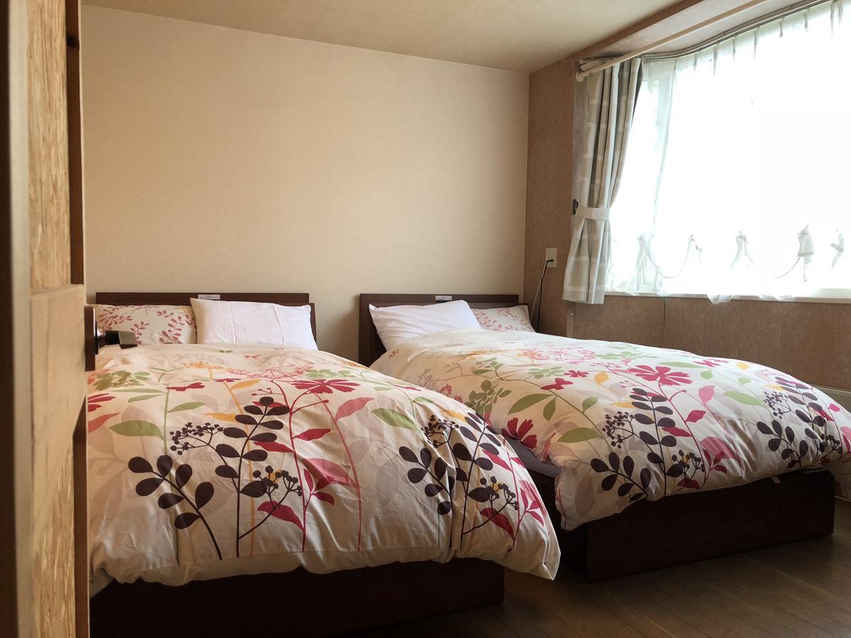 Bed & Breakfast Locomotion 3*