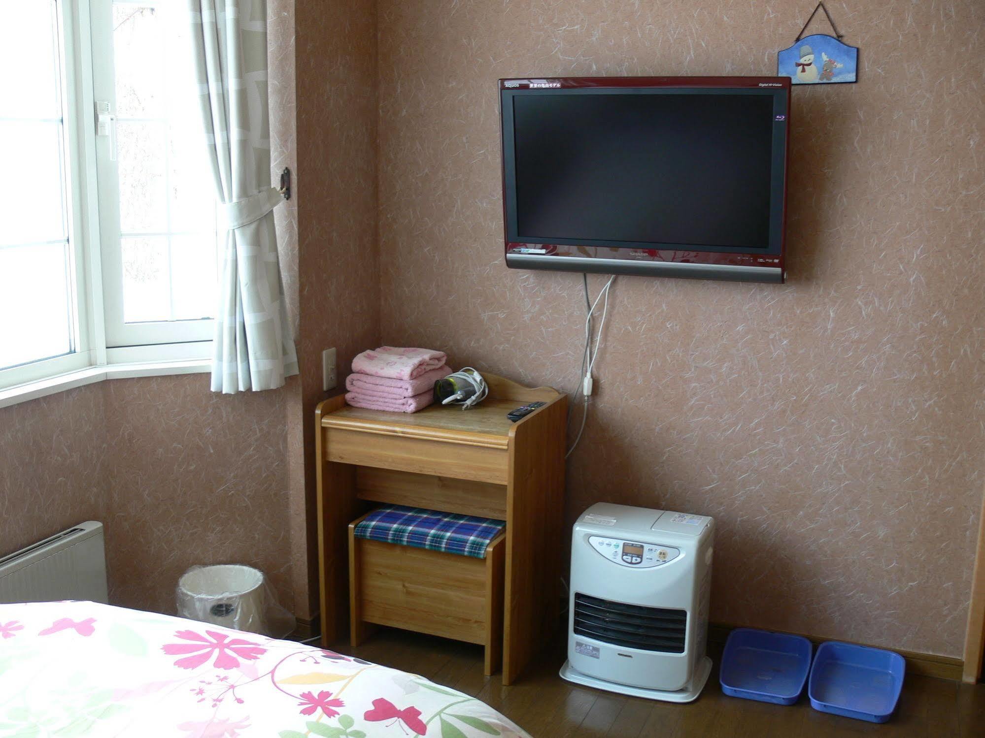 Bed & Breakfast Locomotion